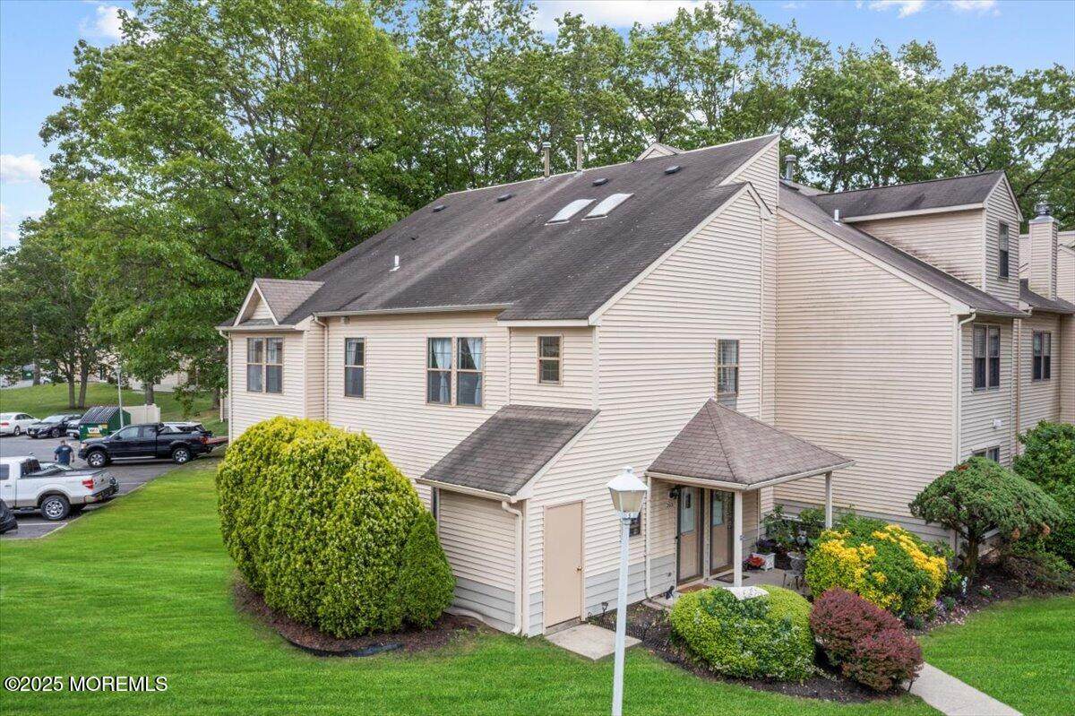 2001 Begonia Court - Photo 1
