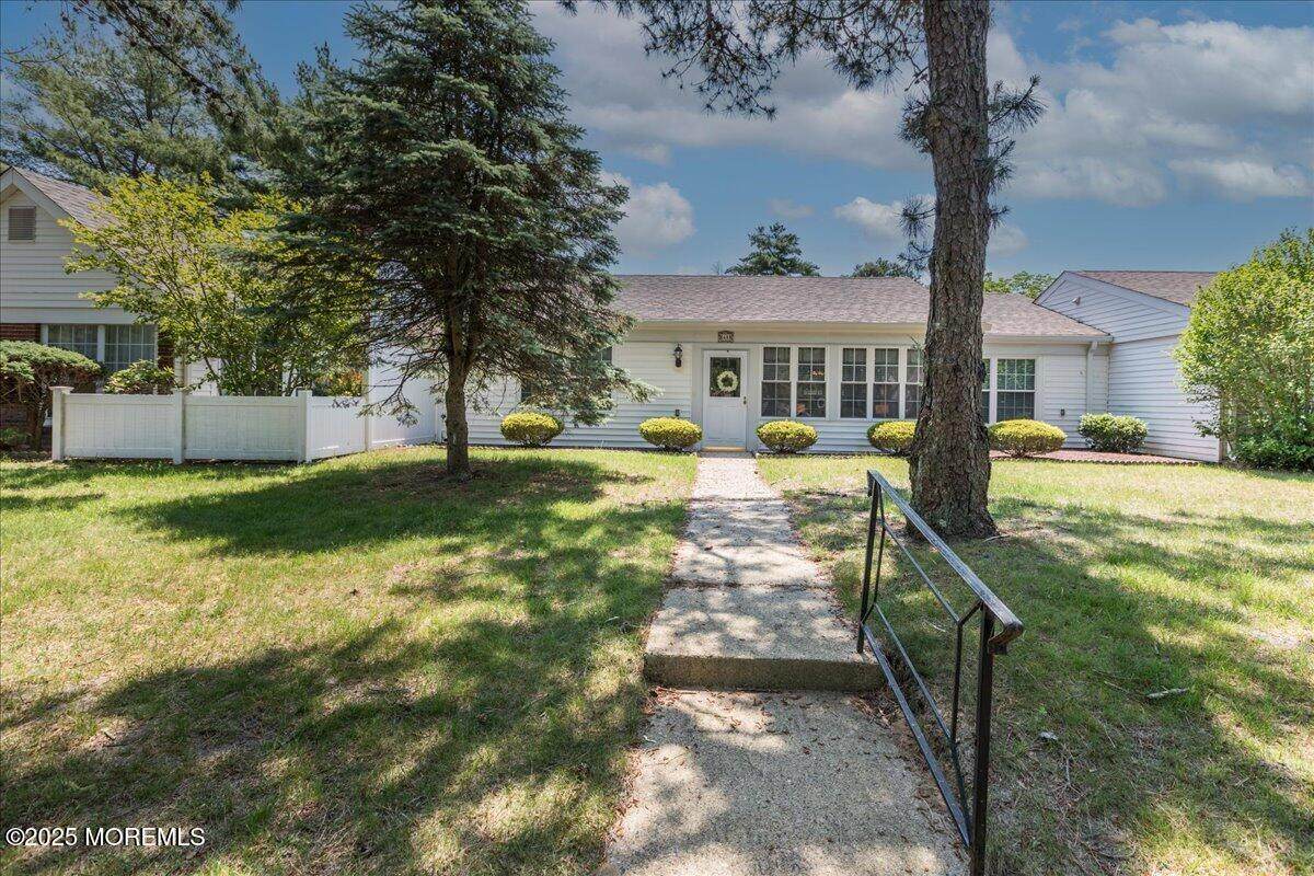 648 Pulham Court - Photo 1