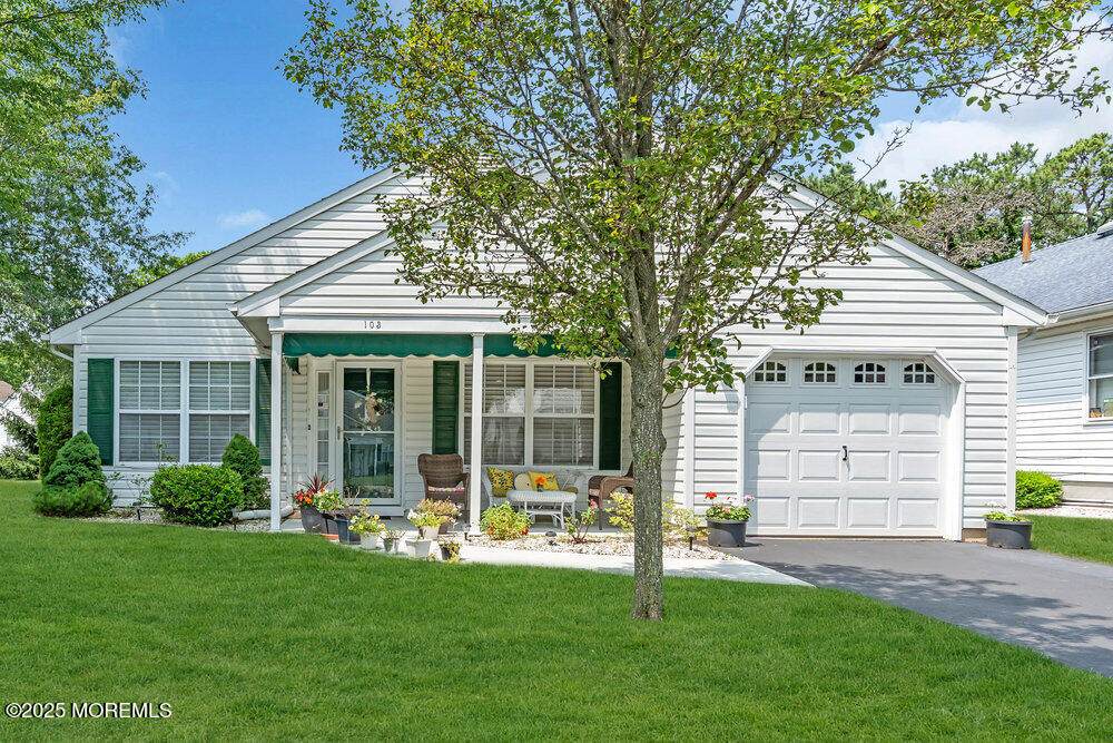 103 Sleepy Hollow Drive - Photo 1