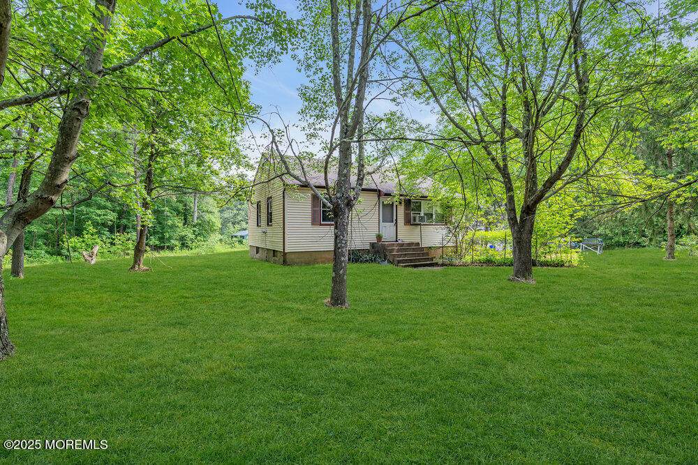 211 Greystone Road - Photo 1