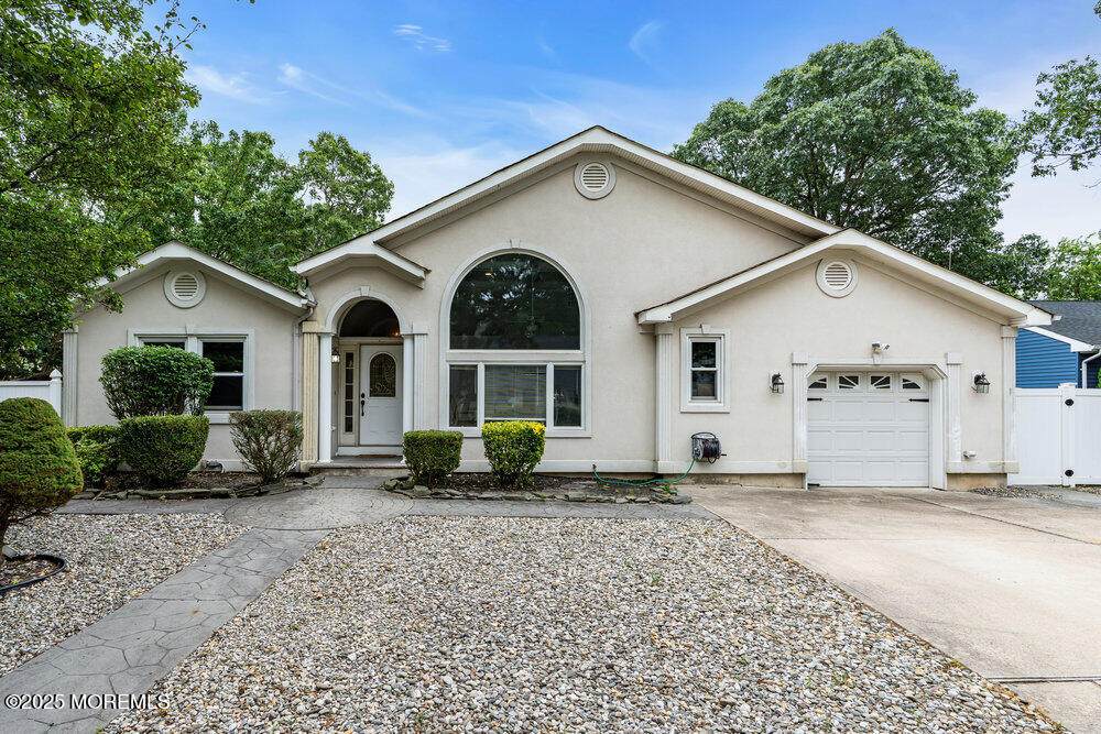 241 Juniper Lane - Photo 1