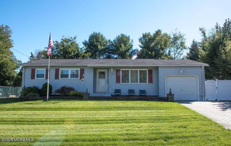 46 Connecticut Concourse - Photo 1