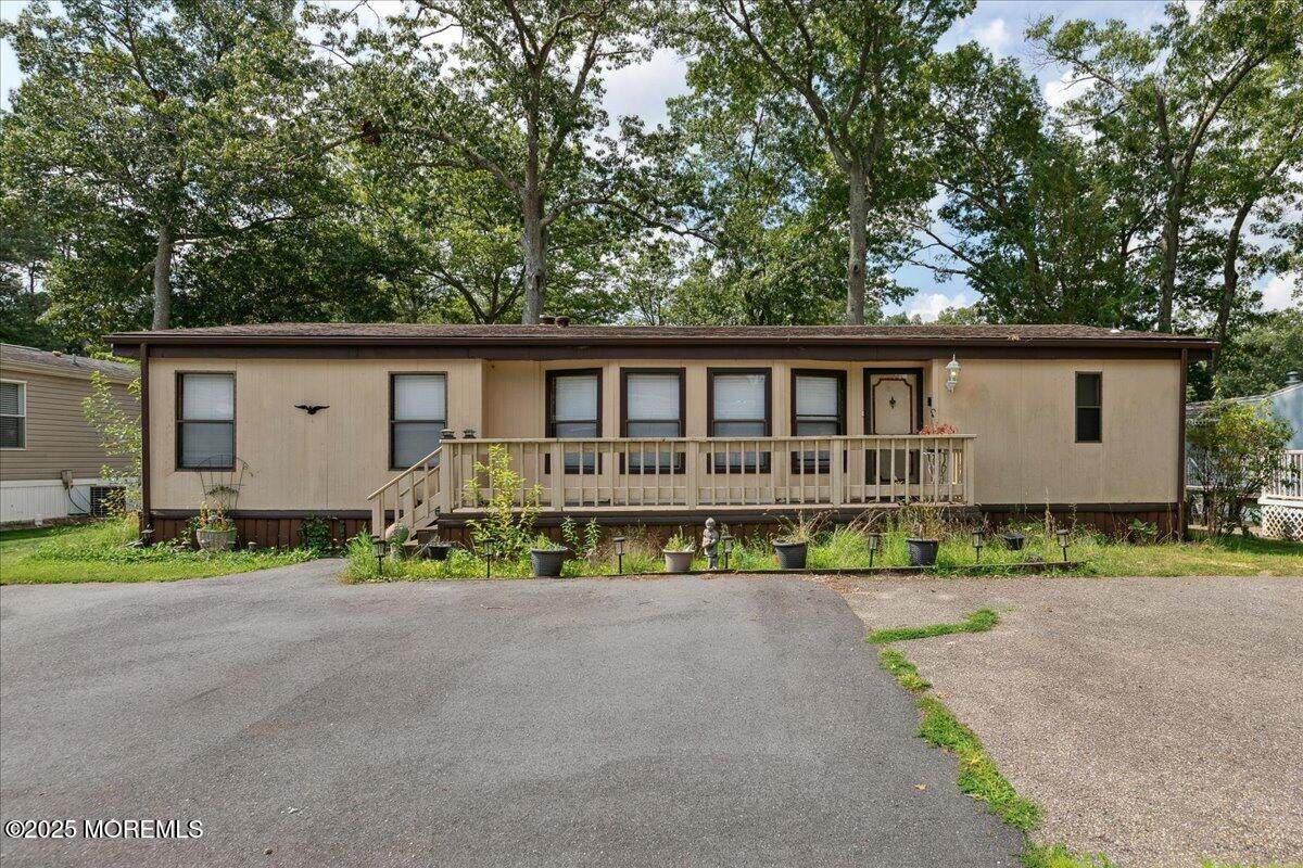 30 Roberts Road - Photo 1