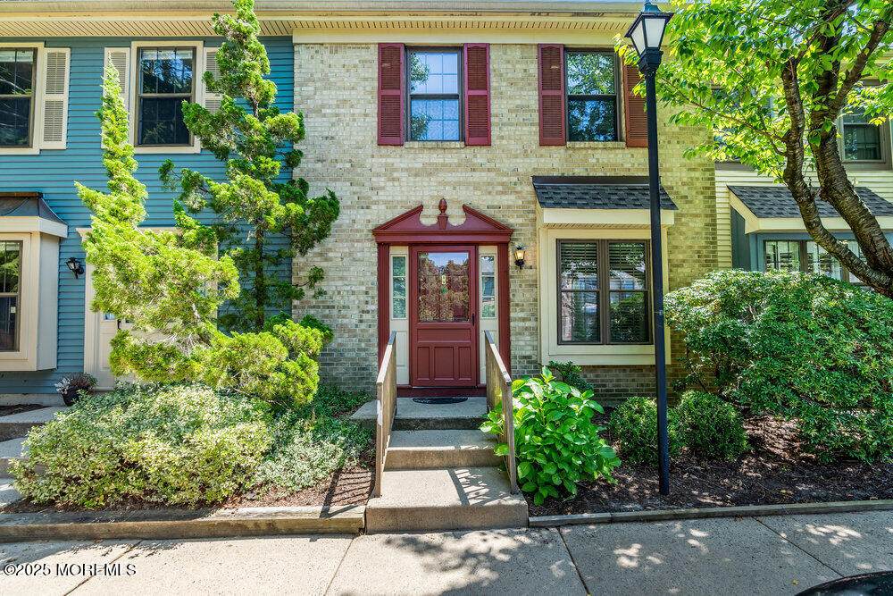 108 Dundee Court - Photo 1