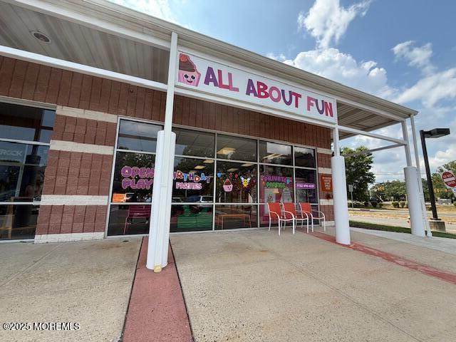 3 Lexington Avenue - Photo 1