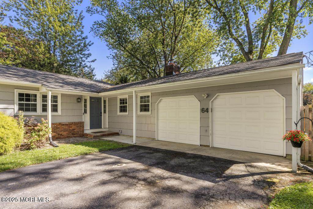 64 Woodcrest Drive - Photo 1