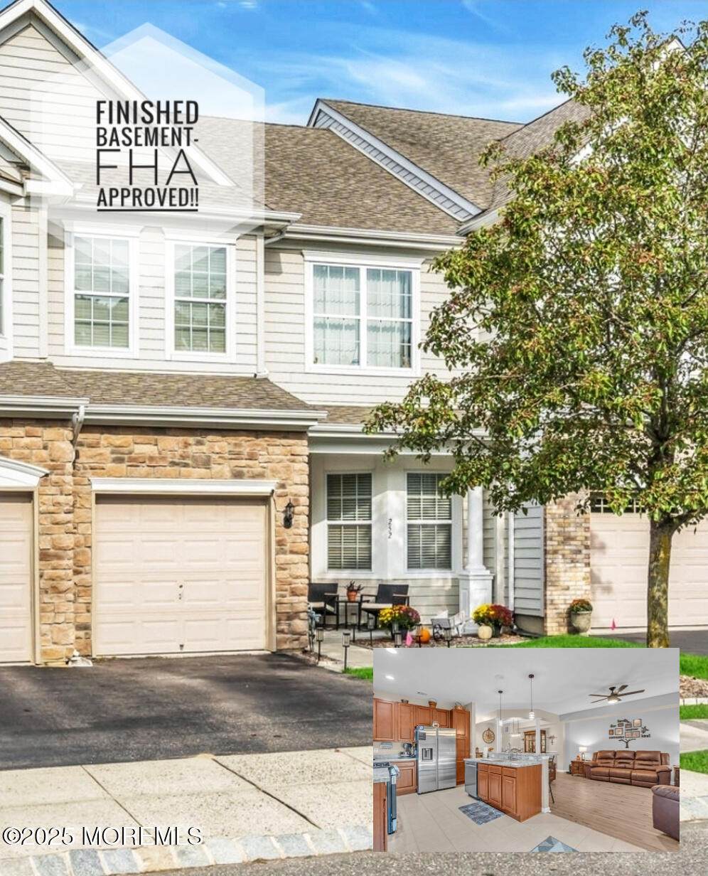 252 Hawthorn Lane - Photo 1