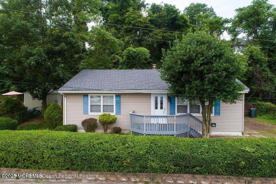 297 Shore Drive - Photo 1