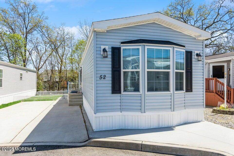 52 Monique Circle - Photo 1