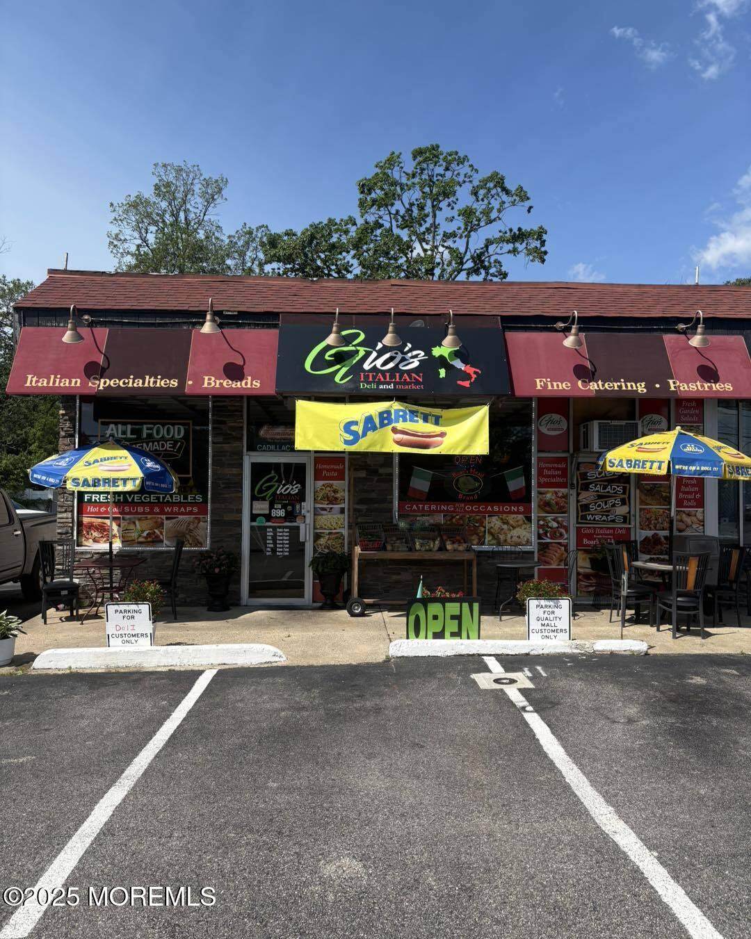 896 Fischer Boulevard - Photo 1