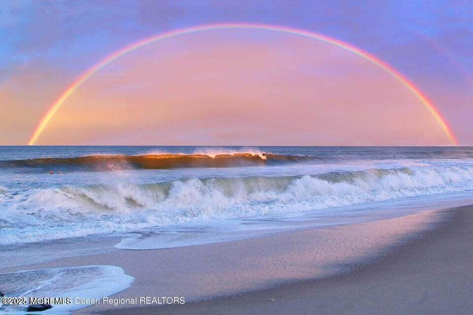 10 4th Avenue - Photo 1