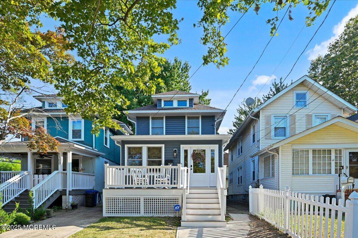 1102 2nd Avenue - Photo 1