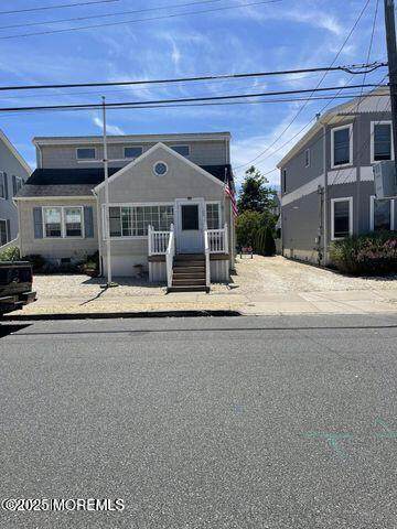 102 Brown Avenue - Photo 1