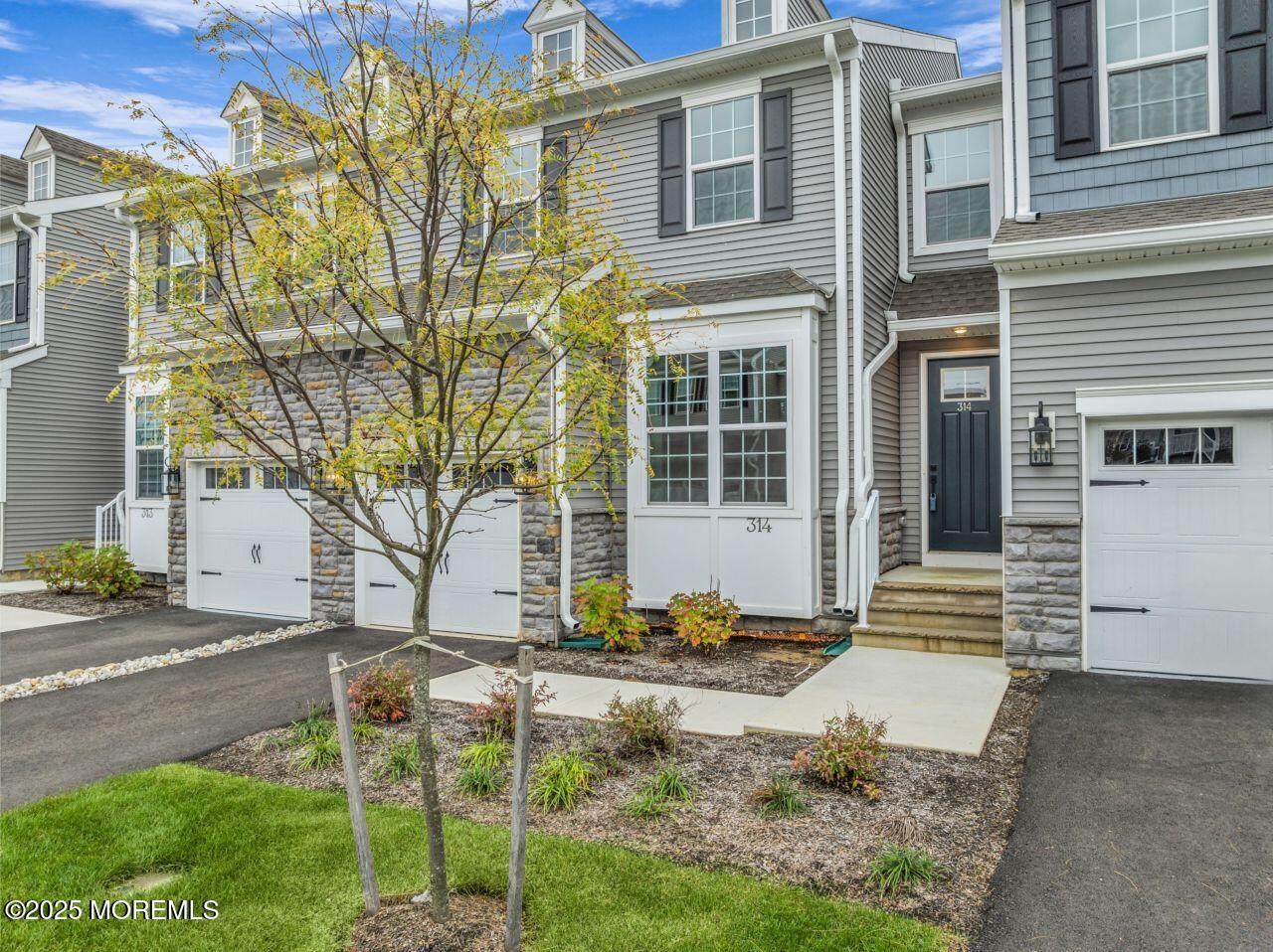 314 Auburn Terrace - Photo 1