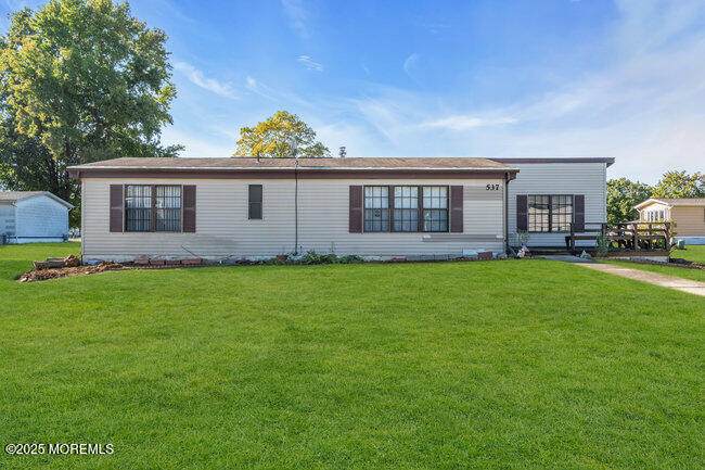 537 James Street - Photo 1