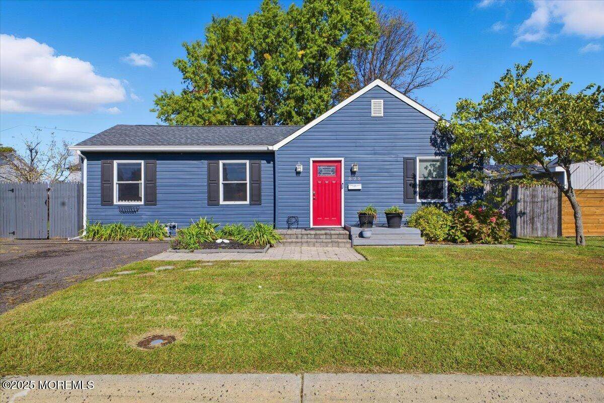 525 Washington Avenue - Photo 1