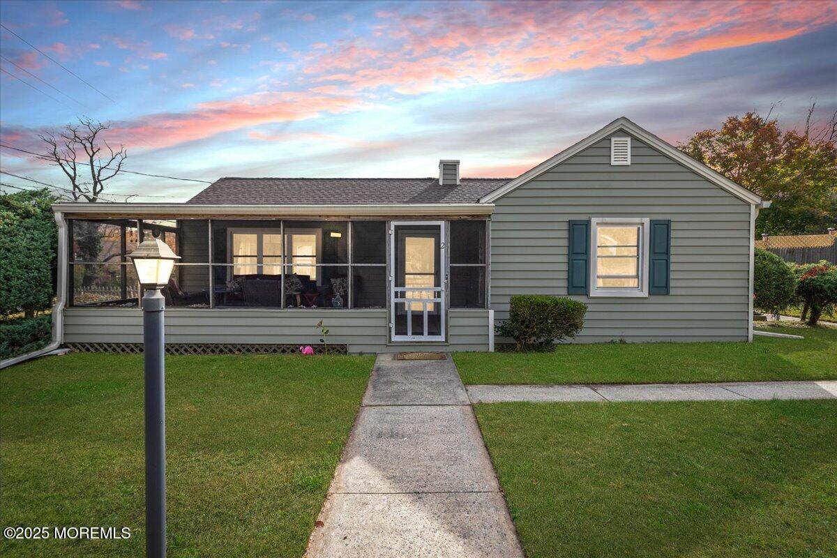 2 Carol Avenue - Photo 1