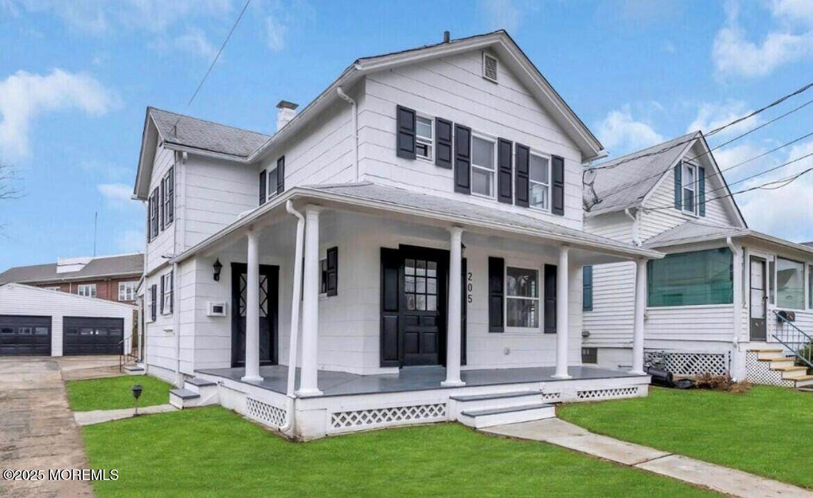 205 Locust Avenue - Photo 1