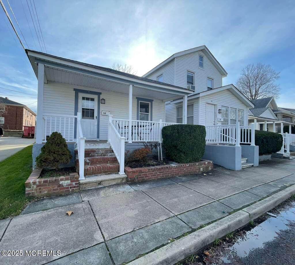 90 Poplar Avenue - Photo 1