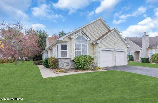 2464 Spring Hill Drive - Photo 1