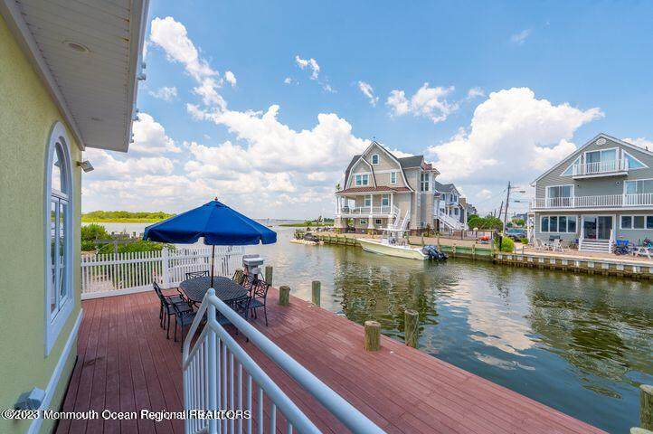 446 Eisenhower Avenue - Photo 1