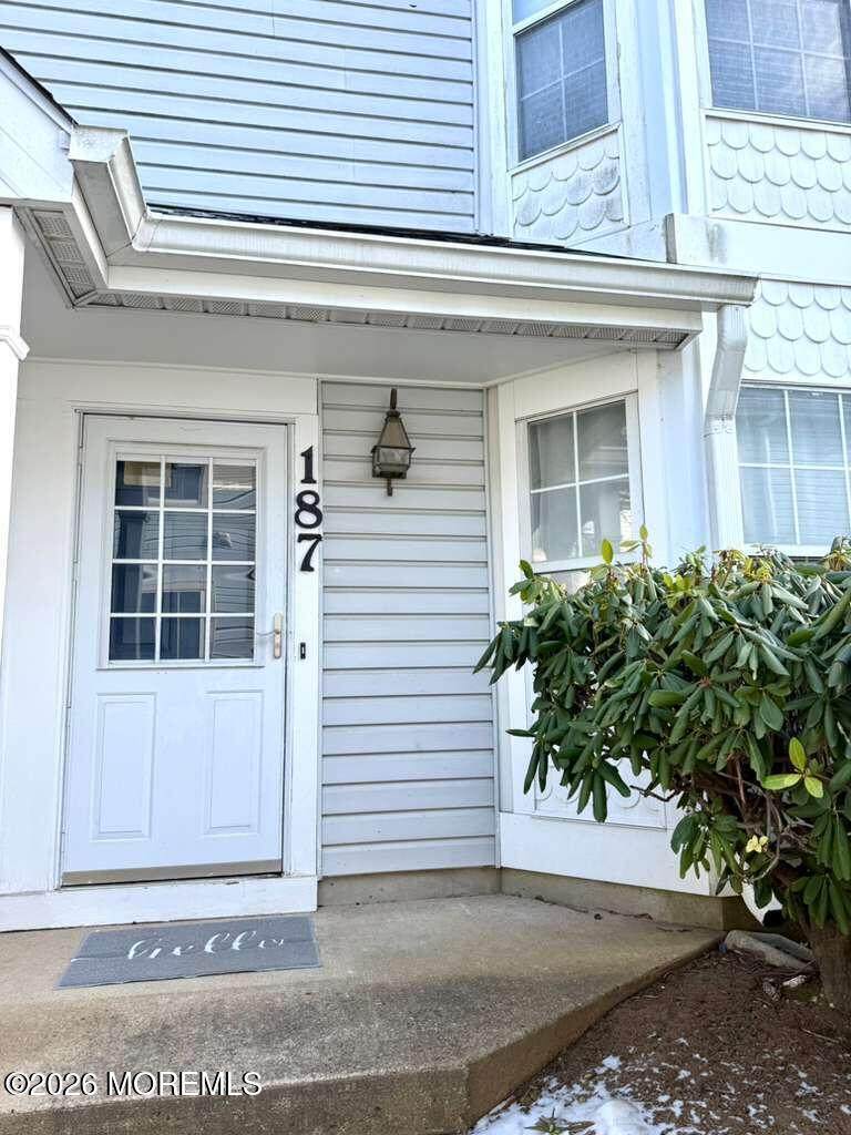 187 Tulip Lane - Photo 1