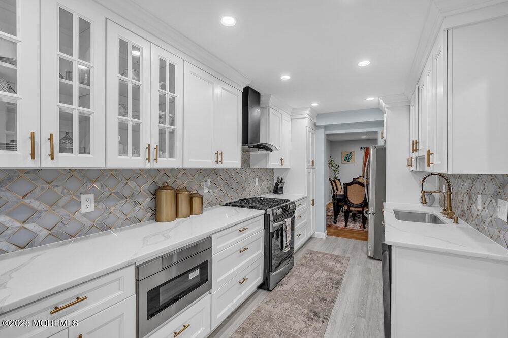 28 Hawthorn Drive - Photo 1