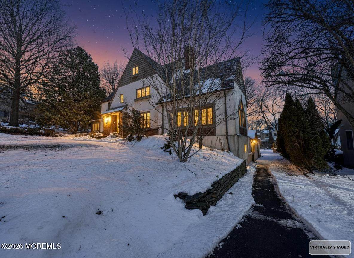 112 Oxford Place - Photo 1