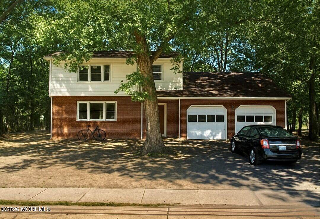 905 Central Avenue - Photo 1