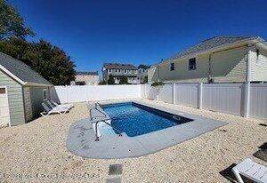 211 Arnold Avenue - Photo 1