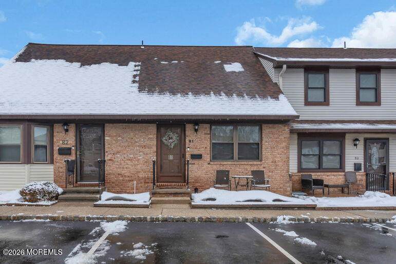 81 Village Green Way - Photo 1