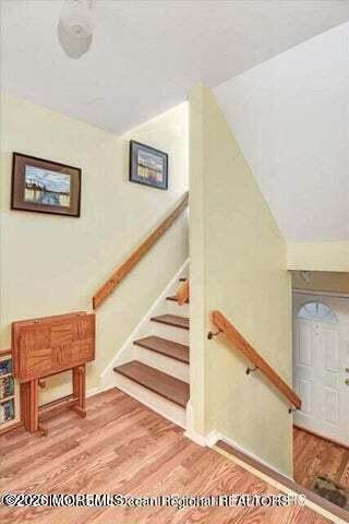 https://bt-photos.global.ssl.fastly.net/monmouth/orig_boomver_1_22605936-2.jpg