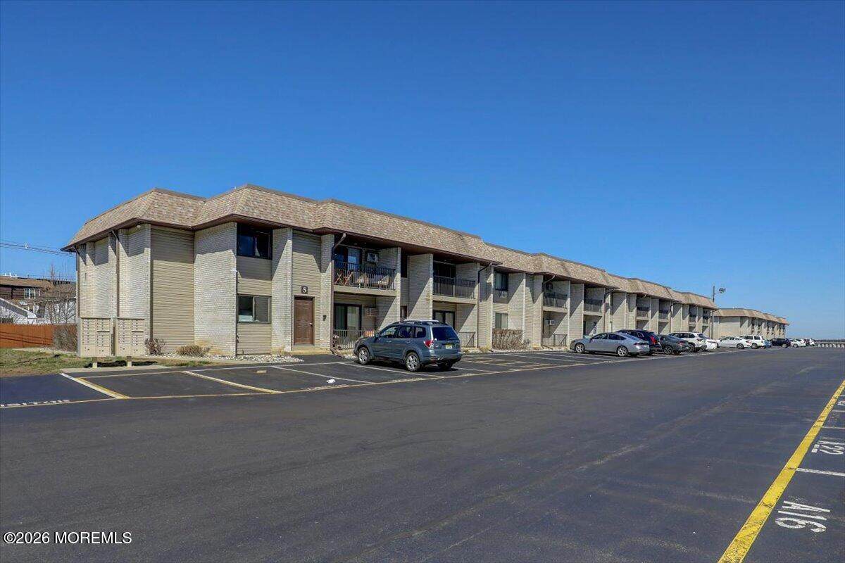 330 Shore Drive - Photo 1