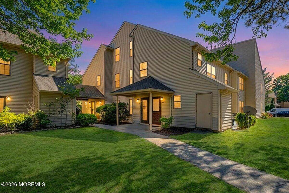 402 Daisy Court - Photo 1