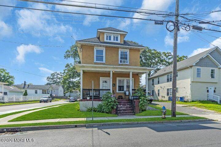401 Ridge Avenue - Photo 1