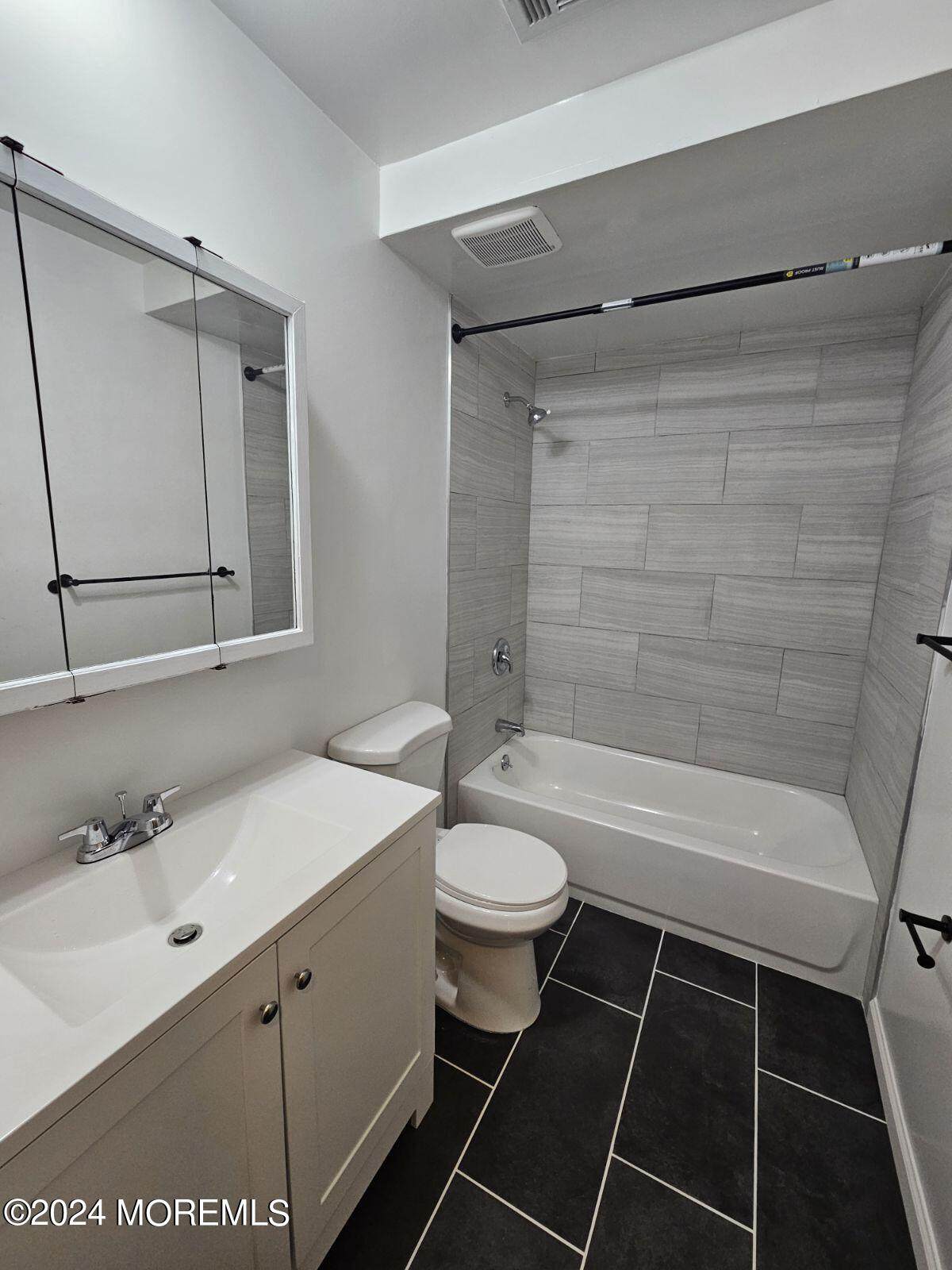 405 Cynthia Court - Photo 1