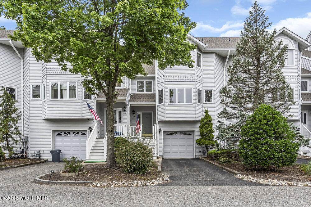 203 Muskflower Court - Photo 1