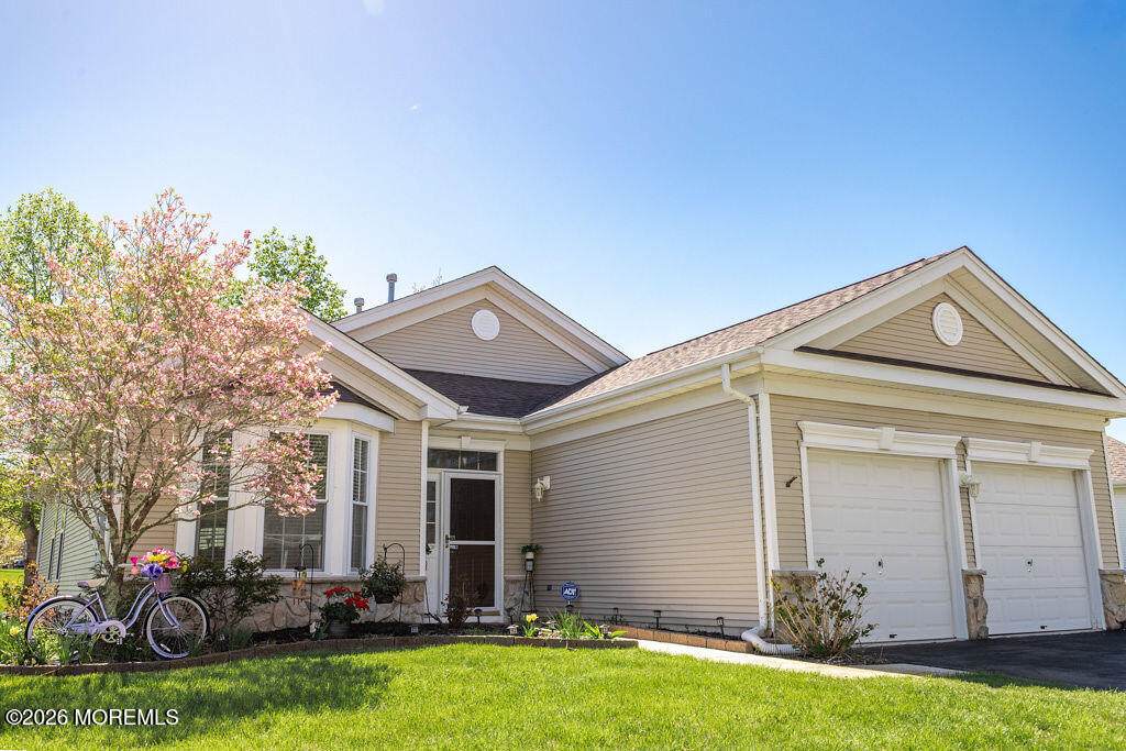 514 Weston Drive - Photo 1
