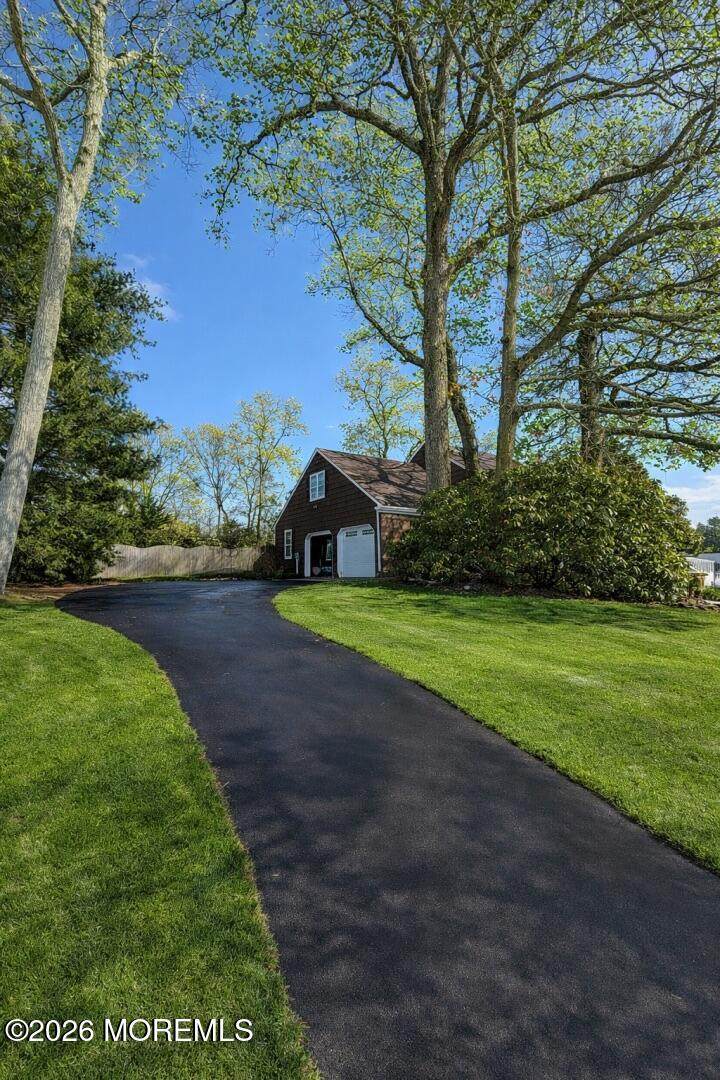 https://bt-photos.global.ssl.fastly.net/monmouth/orig_boomver_1_22613090-2.jpg