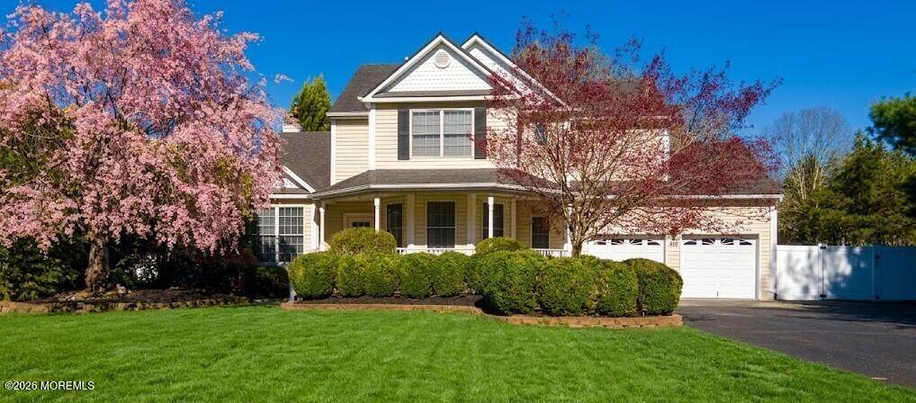 323 Frank Applegate Road - Photo 1
