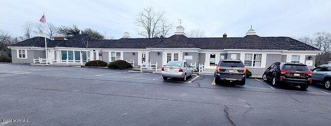 https://bt-photos.global.ssl.fastly.net/monmouth/orig_boomver_1_22614763-2.jpg