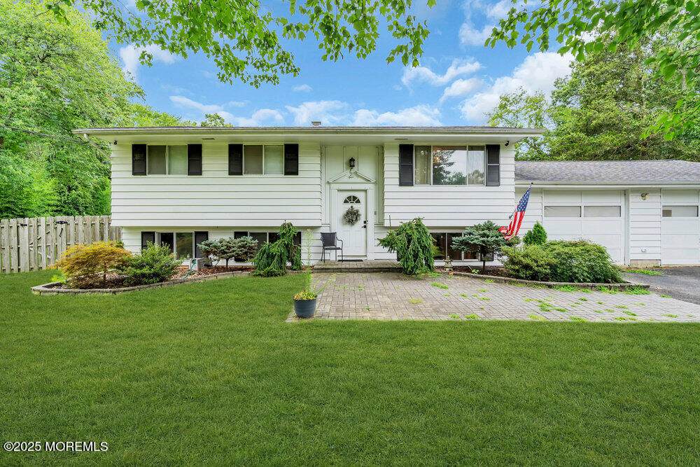 624 Fort Plains Road - Photo 1