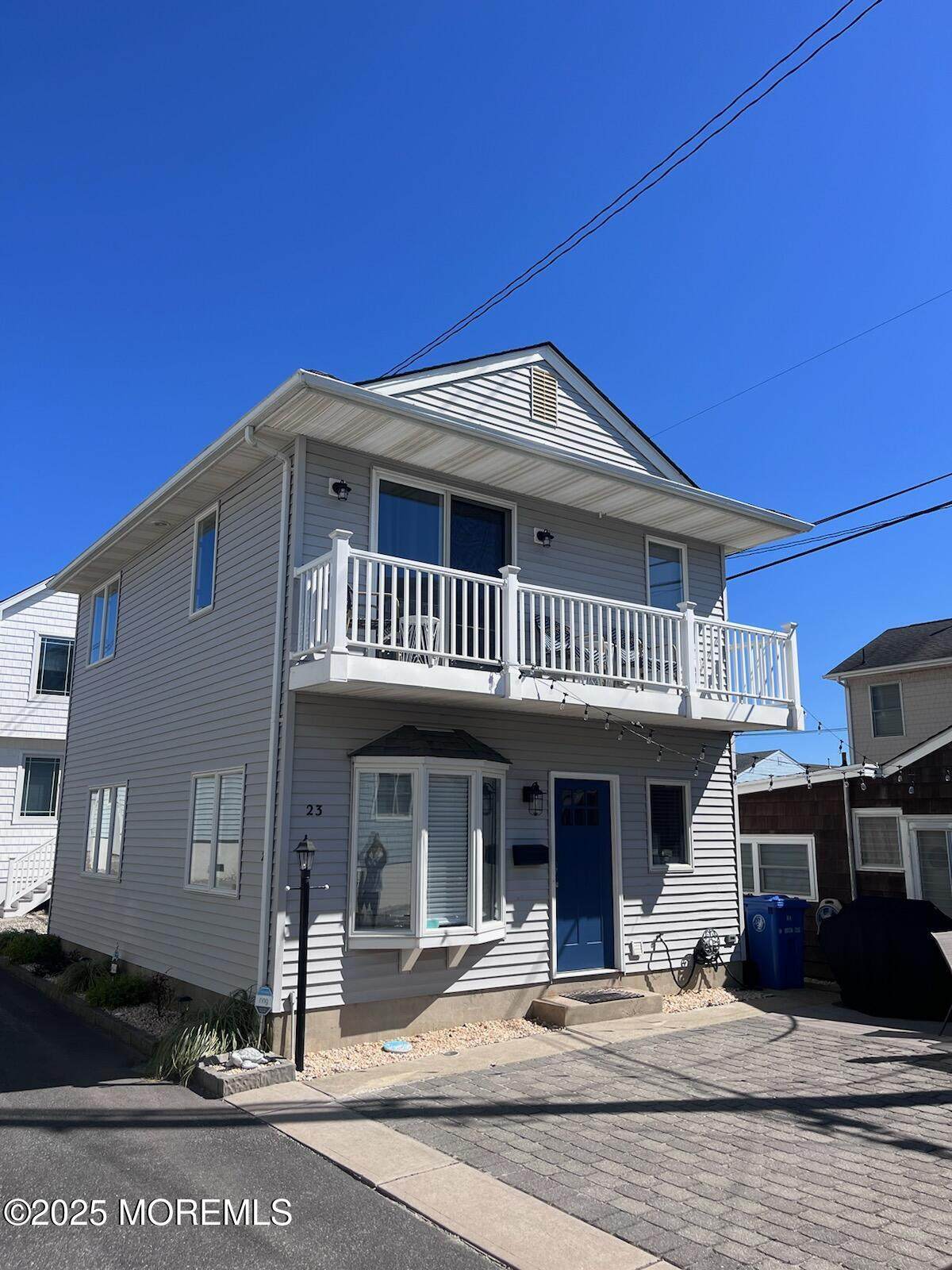 23 Surf Way - Photo 1