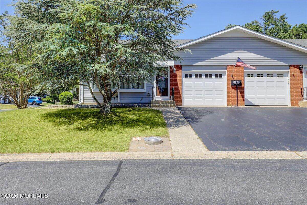41 Hudson Parkway - Photo 1