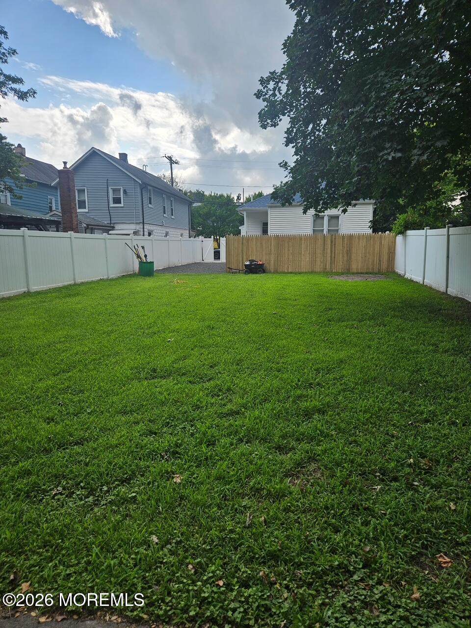 116 De Witt Avenue - Photo 1