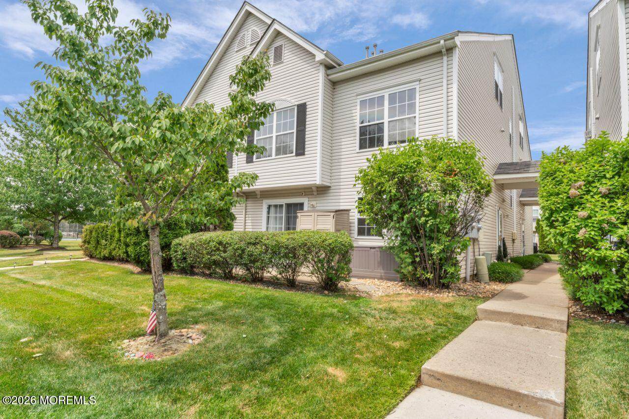 30 Saint Paul Court - Photo 1