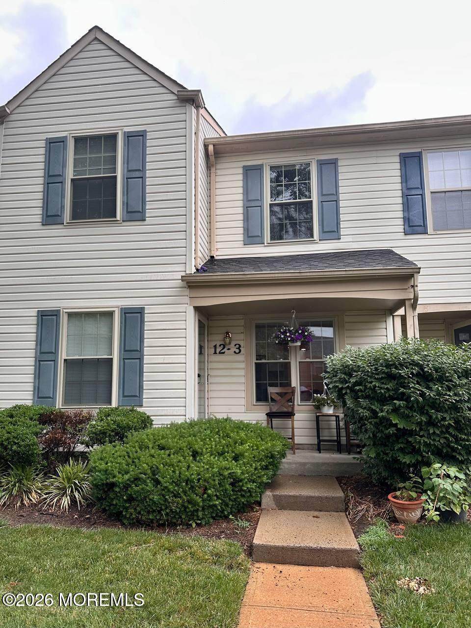 12 Stuart Drive - Photo 1