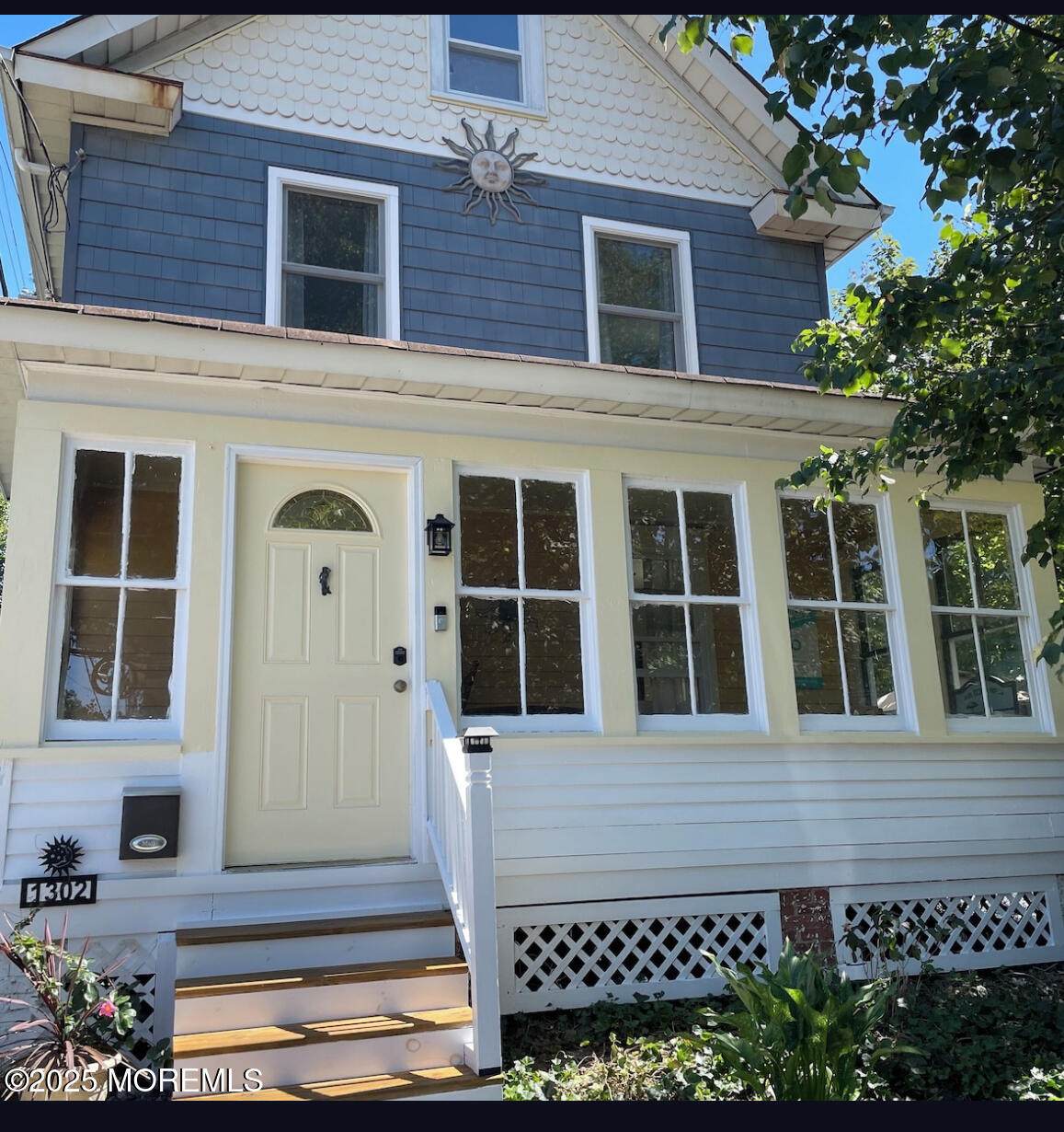 1302 Comstock Street - Photo 1