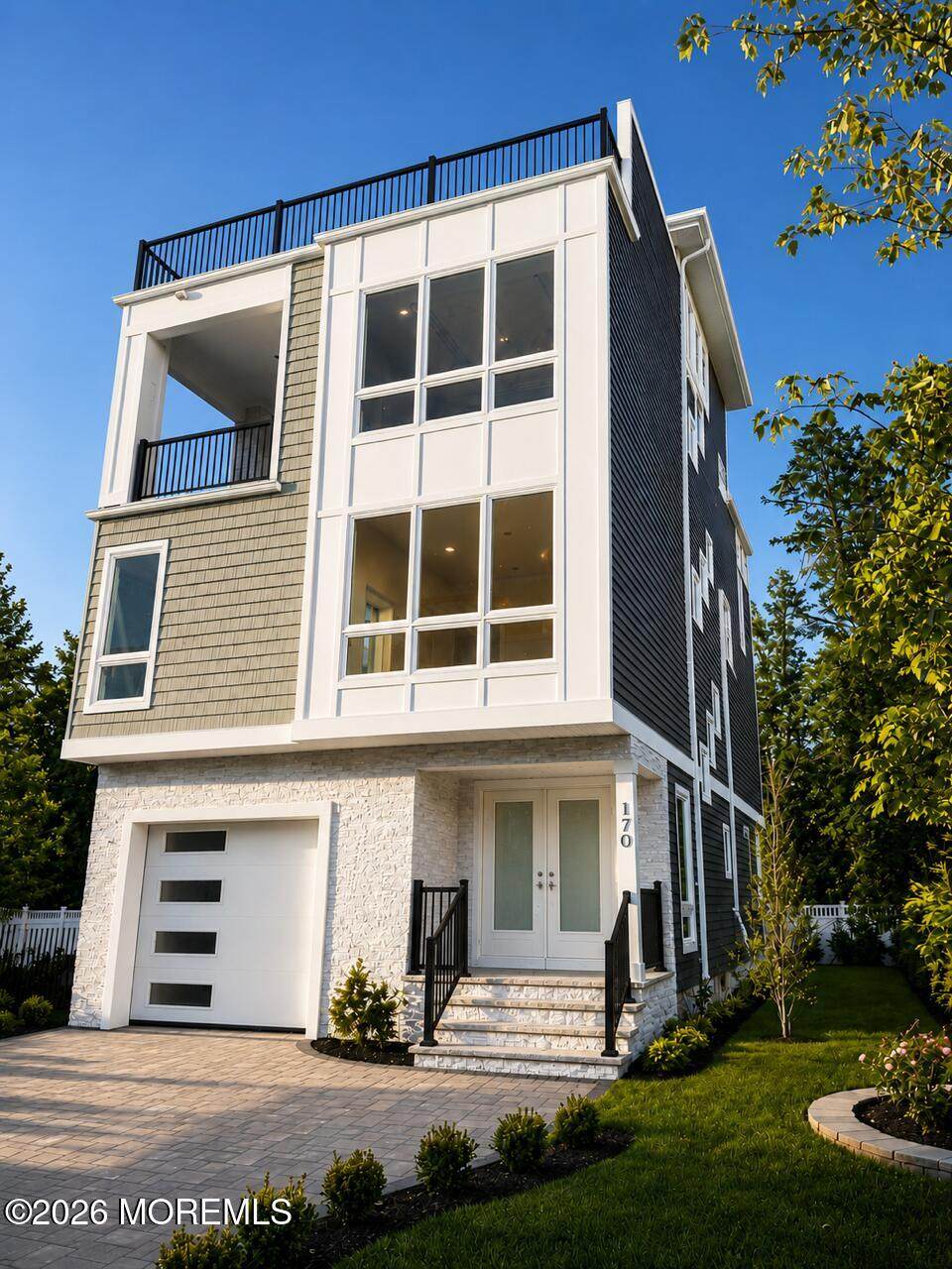 170 Franklin Avenue - Photo 1