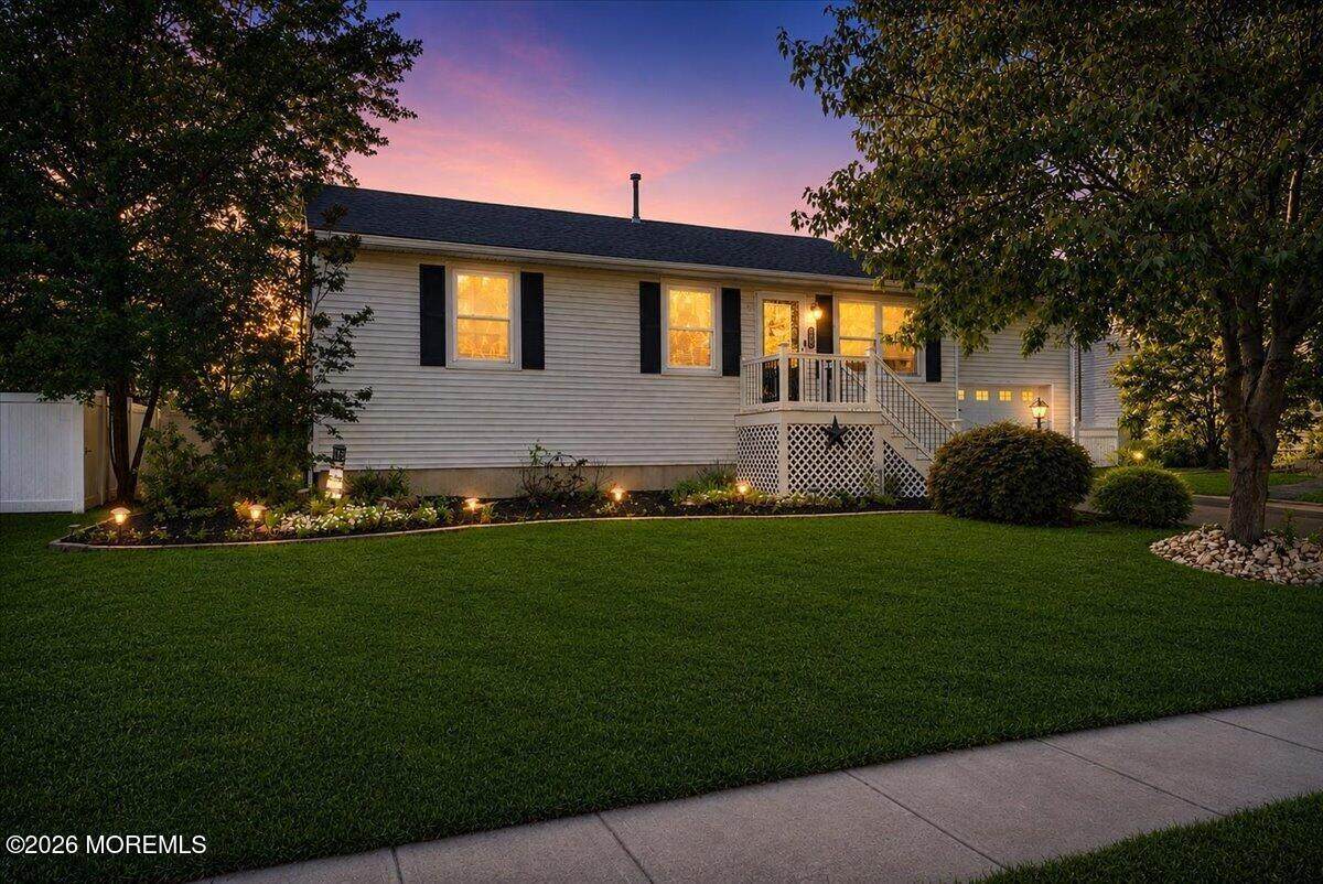 636 Monmouth Avenue - Photo 1